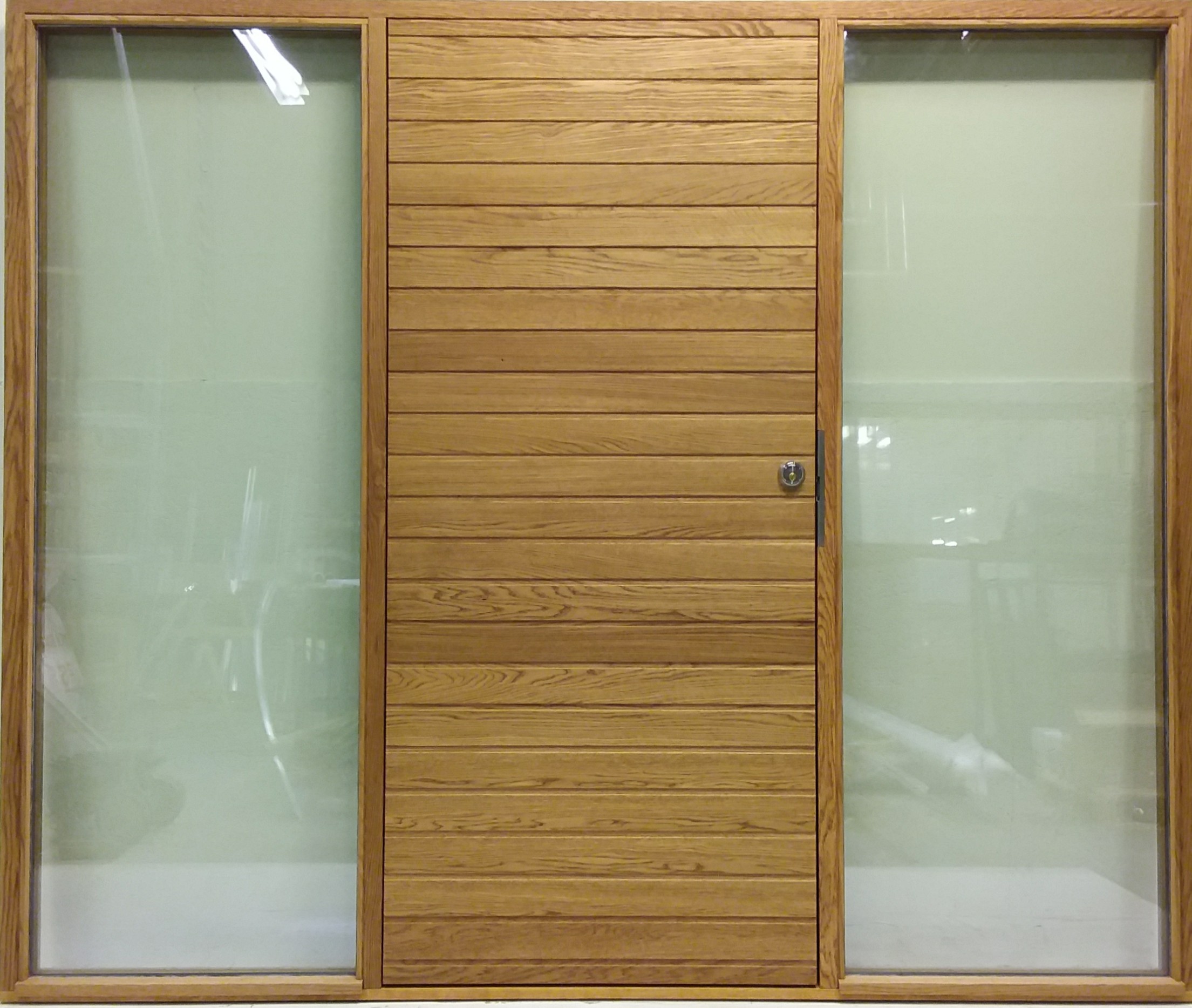 Hovedd%C3%B8r%20med%20sidefelt%20og%20skjultehengsler%20Eik%2C%2033463%20Monter%20Bryne