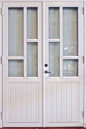 balkongd%C3%B8r%20241%20med%20gjennomg%C3%A5ende%20sprosser%20malt%2002