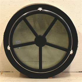 rundt%20vindu%20med%20spross%20fast