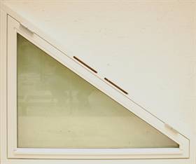 trekantet%20vindu%20topphengslet%20utadsl%C3%A5ende